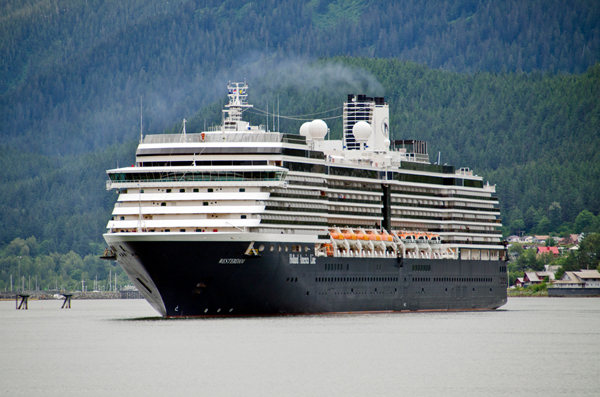 Governor vetoes funding for Ocean Rangers cruise ship inspectors